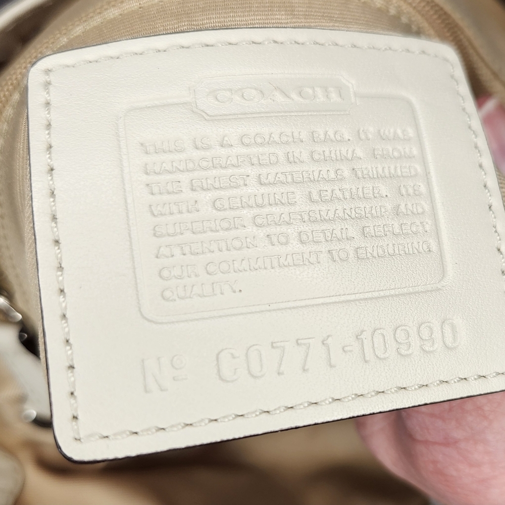 Coach Chelsea Optic Hobo Bag 10990 - Picture 7 of 7